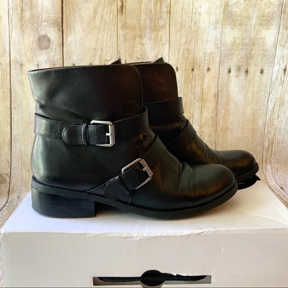 Nine West Women’s Ankle Black Boots, size 5M - Picture 3 of 8